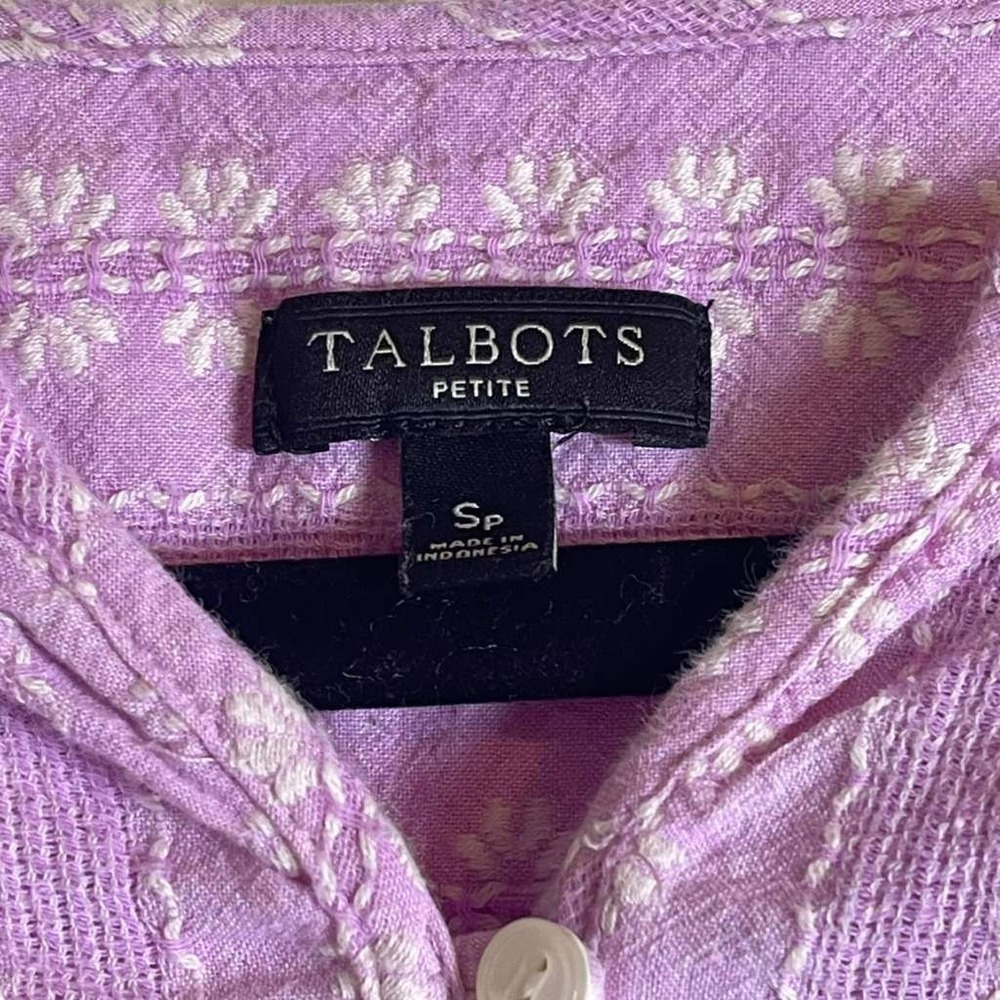 Talbots Petite Lavender Purple Cotton Floral Embroidered Henley Blouse SP 2846 - Picture 3 of 7